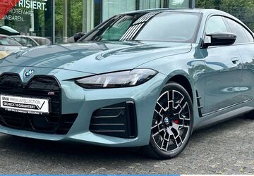 BMW i4 22.785 km 59.530 &euro; Mülheim 45472