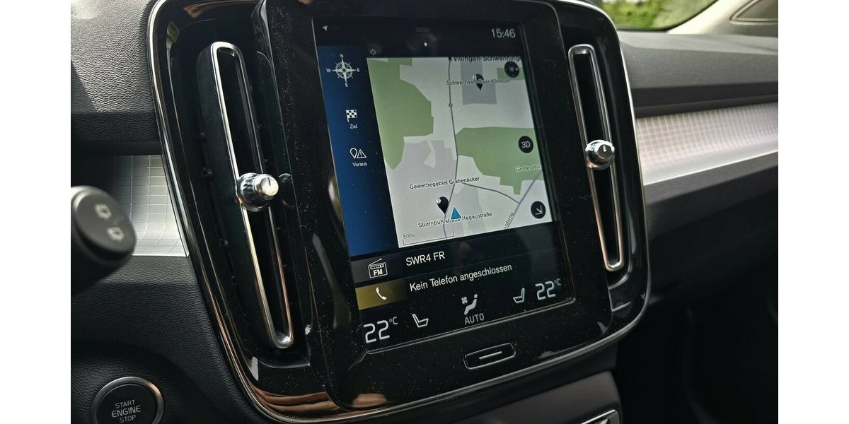 Volvo XC40 T4 MOMENTUM AWD/KLIMA/LEDER/ PRO-PAKET/LED 52.808 km 23.900 &euro; Villingen-Schwenningen 78054