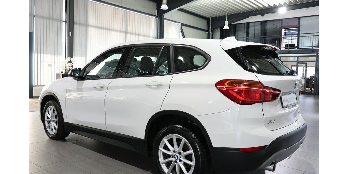 BMW X1 sDrive 18i Advantage WHITE / AUTOMATIK / 89.000 km 16.331 &euro; Hamm 59077