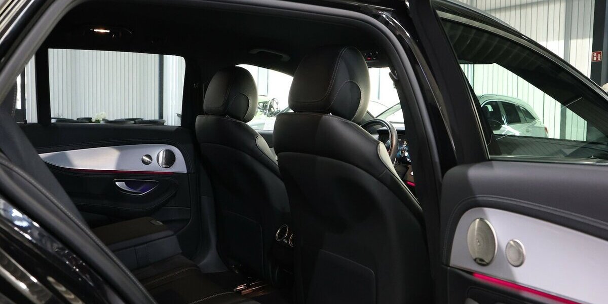 Mercedes-Benz E 200 d T BUSINESS AMG-LINE-SPORT WIDESCREEN,LED 38.000 km 35.991 &euro; Hamm 59077