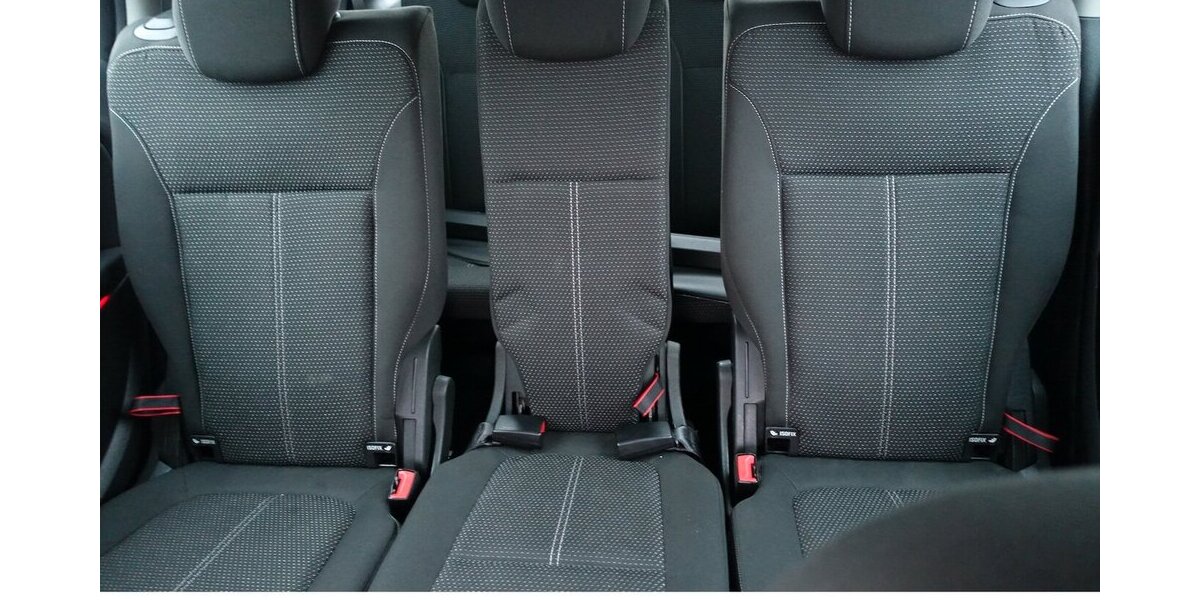 Opel Zafira Tourer Innov. OPC-Line DAB Navi Kamera 7-Si 280.700 km 6.950 &euro; Neumarkt/OPf 92318