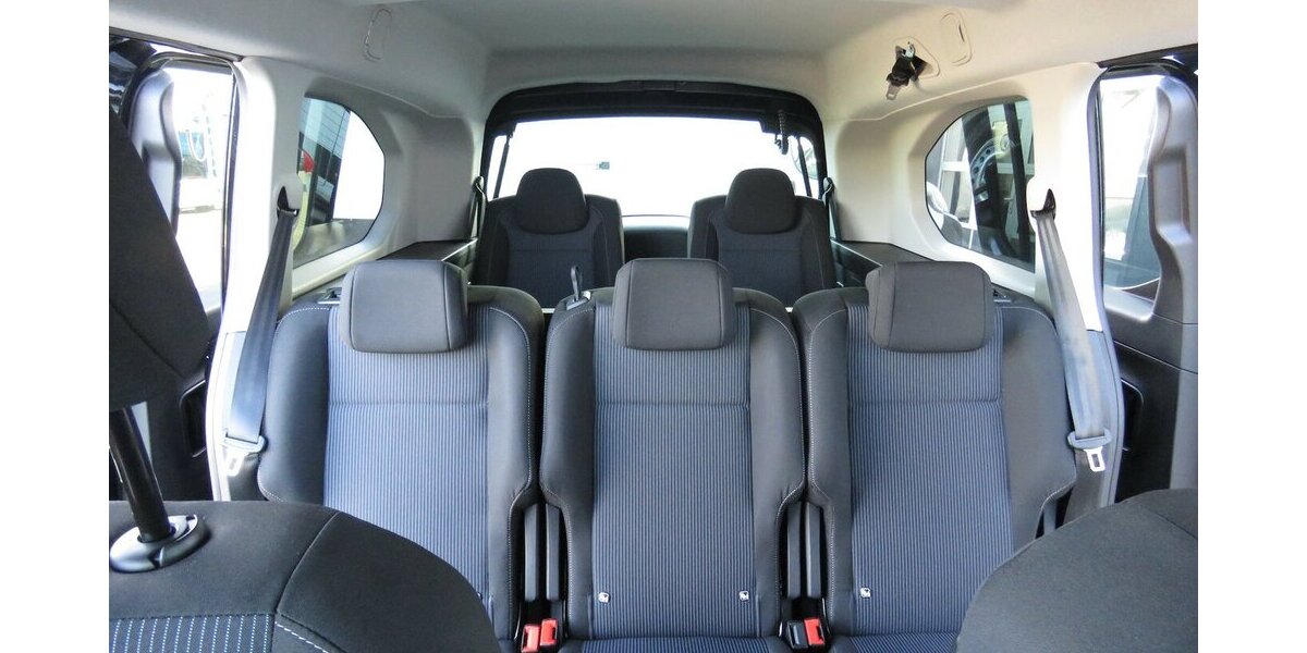 Fiat Doblo Maxi Kombi 130 / 7-Sitze + Vollausstattung 10.280 km 24.990 &euro; Münchenbernsdorf 07589