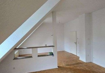Wohnung Wuppertal Barmen - 4 Zimmer, 102 m&sup2;, 858&euro; | Angebot:27278372