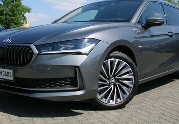 Skoda Superb 2.0TDi L&K 4x4 ACC LED AHK H&K 360º 41.532 km 38.880 &euro; Falkensee 14612