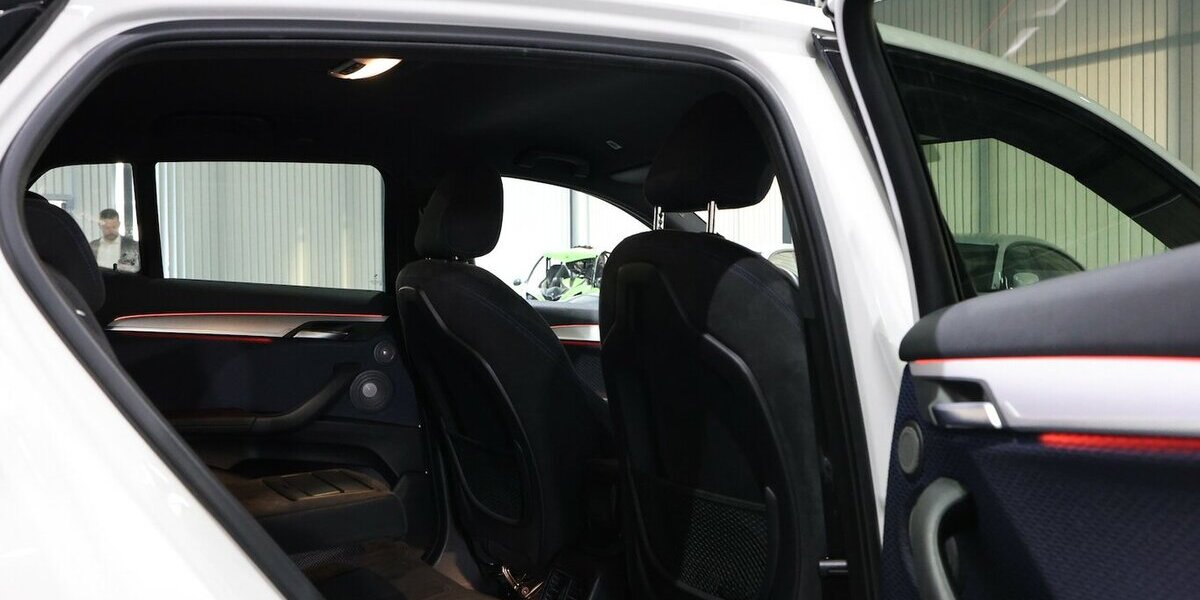 BMW X2 M35i xDrive M-SPORT WHITE / HEAD-UP / LED 114.000 km 23.888 &euro; Hamm 59077