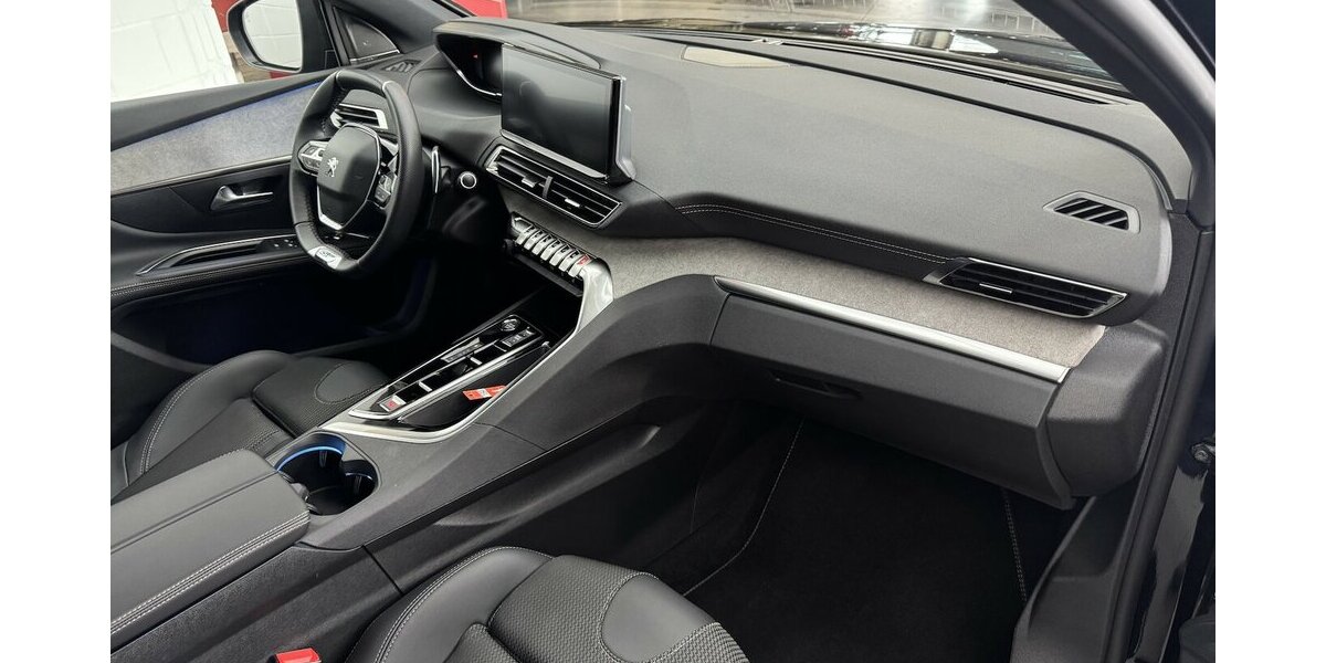 Peugeot 5008 GT 130 Black Edition EAT8 1.Hand Massage 20.400 km 25.770 &euro; Lich 35423