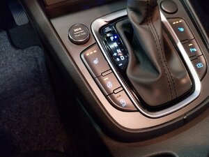 Hyundai Kona Prime 2WD H-UP Kam Navi SHZ LHZ ACC 27.595 km 20.880 &euro; HAAN 42781
