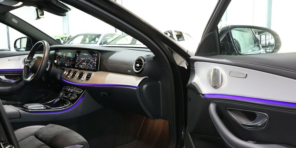Mercedes-Benz E 200 d T BUSINESS AMG-LINE-SPORT WIDESCREEN,LED 38.000 km 35.991 &euro; Hamm 59077