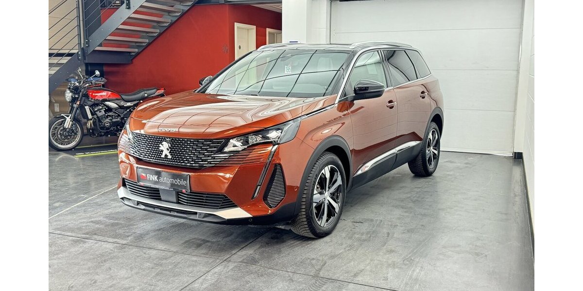 Peugeot 5008 GT 130 BlueHDi 1.Hand Panorama 7 Sitze 29.300 km 27.440 &euro; Lich 35423