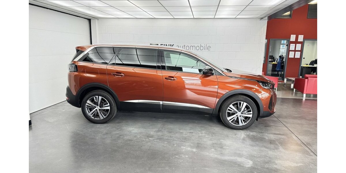 Peugeot 5008 Puretech 130 Allure 1.Hand 7 Sitze Carplay 23.100 km 23.890 &euro; Lich 35423