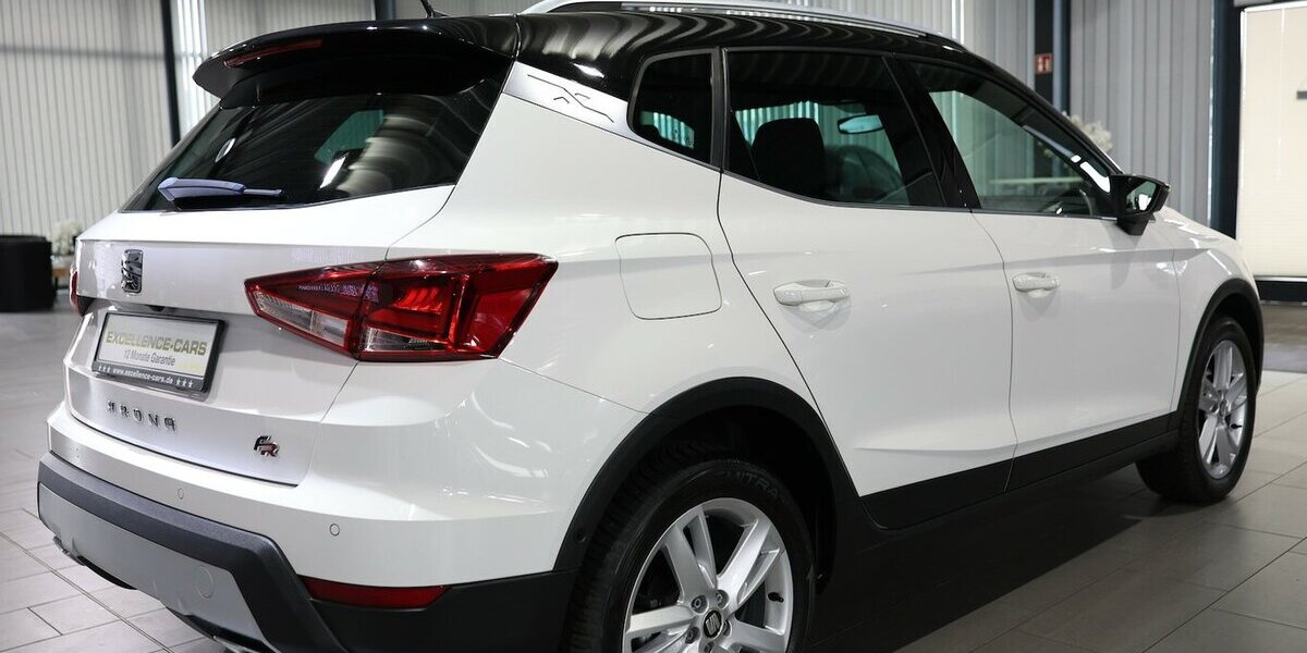 Seat Arona 1.5 TSI XCELLENCE FR-SPORT / WHITE & BLACK 90.000 km 14.881 &euro; Hamm 59077