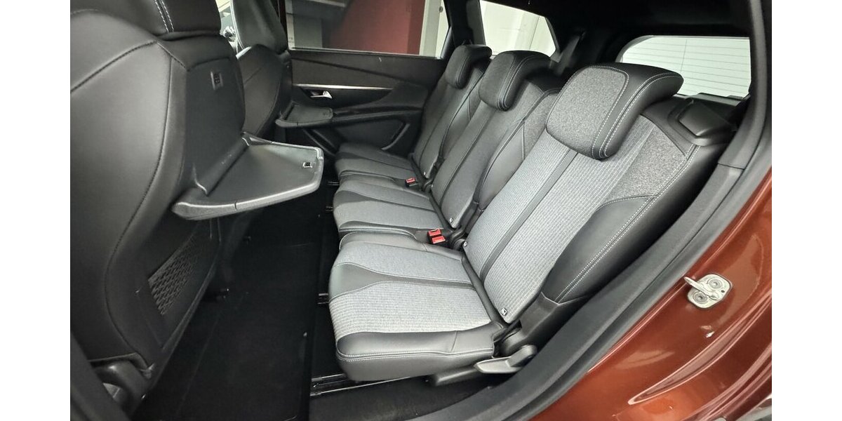 Peugeot 5008 Puretech 130 Allure 1.Hand 7 Sitze Carplay 23.100 km 23.890 &euro; Lich 35423