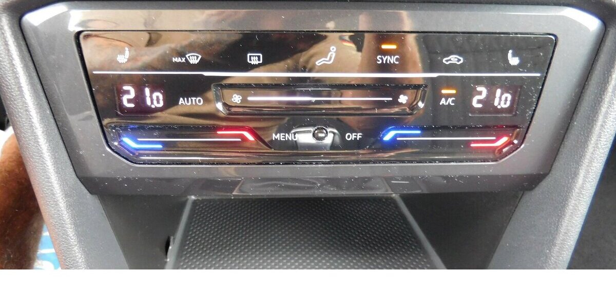 VW Tiguan Allspace 1.5 TSI Life 7 Sitze Navi DSG 30.700 km 28.990 &euro; Vordorf 38533