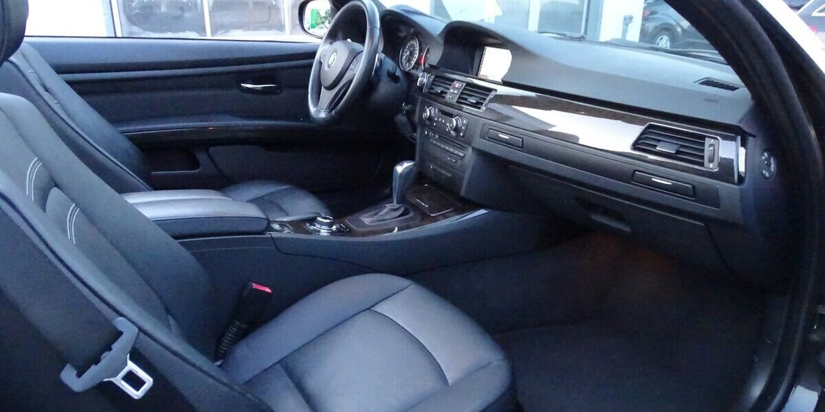 Jeep Commander 3.0 V6 CRD Limited 118.000 km 13.890 &euro; Rodgau 63110