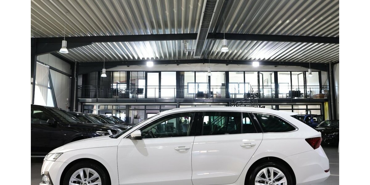 Skoda Octavia Combi 2.0 TDI FIRST-EDITION WHITE / LED 152.000 km 13.444 &euro; Hamm 59077