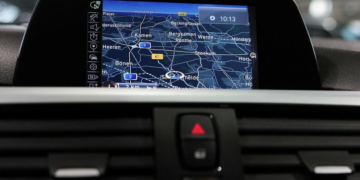 BMW 318d Touring blue PERFORMANCE SPORT / PANORAMA 80.000 km 13.777 &euro; Hamm 59077