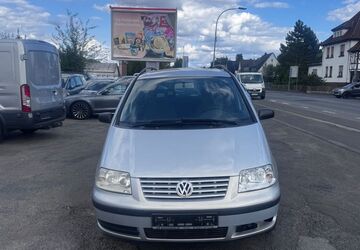VW Sharan 175.000 km 2.300 &euro; Hungen 35410