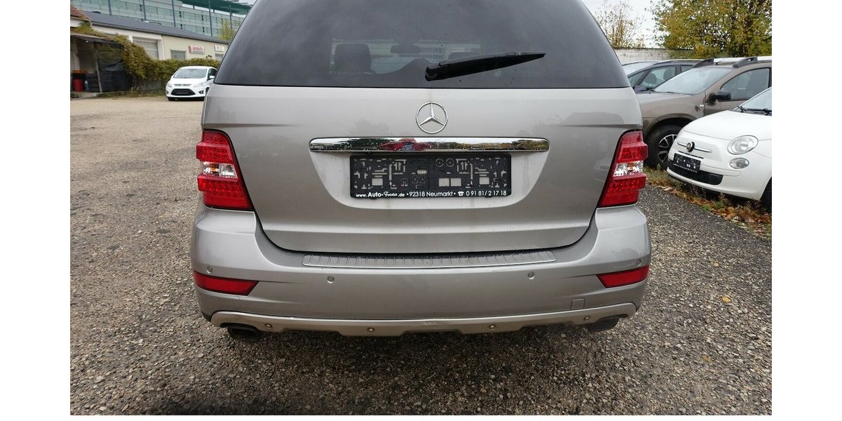 Mercedes-Benz ML 320 CDI Bi-Xenon Sportp. AHK 8x Alu eGHSD Memor 303.200 km 7.950 &euro; Neumarkt/OPf 92318