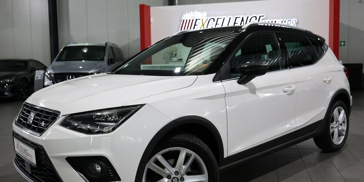 Seat Arona 1.5 TSI XCELLENCE FR-SPORT / WHITE & BLACK 90.000 km 14.881 &euro; Hamm 59077