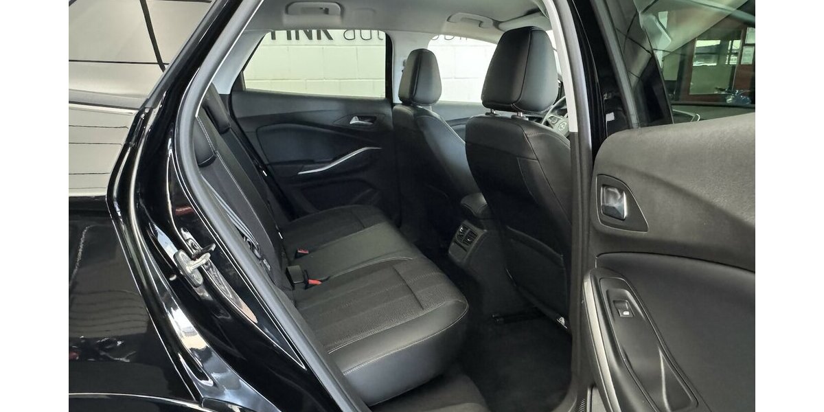Opel Grandland 1.2 Turbo Elegance CarPlay FULL LED 30.756 km 17.440 &euro; Lich 35423