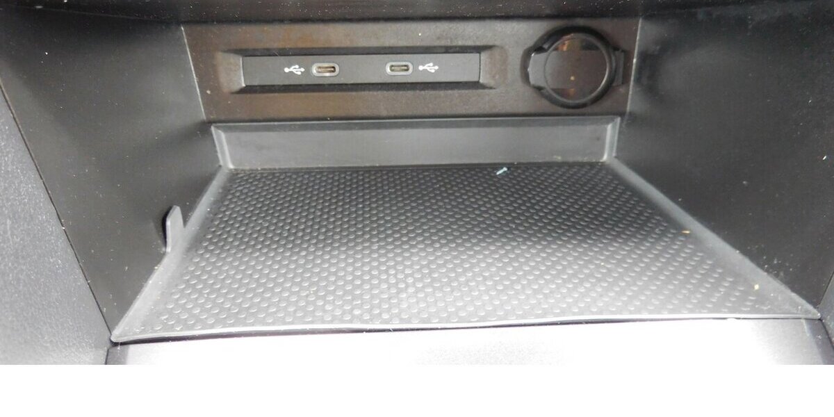 VW Tiguan Allspace 1.5 TSI Life 7 Sitze Navi DSG 33.000 km 28.390 &euro; Vordorf 38533
