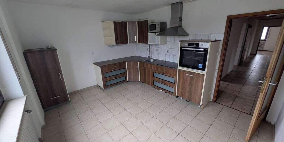 Etagenwohnung Kelheim - 5 Zimmer, 124 m&sup2;, 1.100&euro; | Angebot:27287791