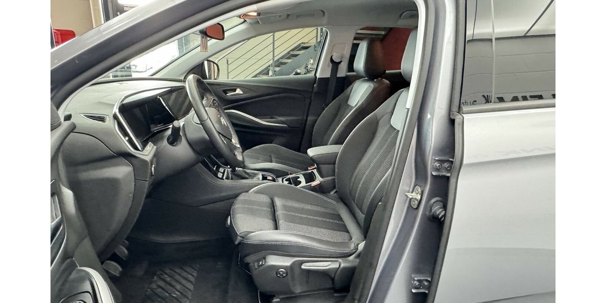 Opel Grandland 1.2 Turbo GS Line CarPlay Cam 7.412 km 18.740 &euro; Lich 35423