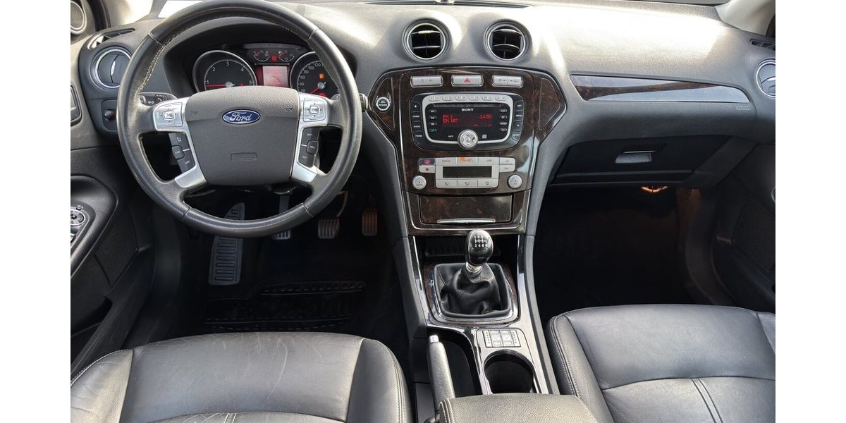 Ford Mondeo Ghia X Klima Tempo Sitzhzg. BI-Xenon AHK 248.720 km 2.500 &euro; Wuppertal 42327