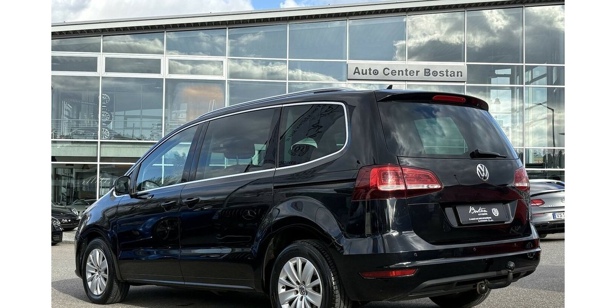 VW Sharan 2.0 TDI Comfortline 7.SITZ/NAVI/SHZ/DSG 107.728 km 20.900 &euro; Villingen-Schwenningen 78054