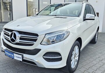 Mercedes-Benz GLE 350 d 4Matic LEDER NAVI AHK LED AUS 2.HAND 139.991 km 31.490 &euro; Löhne 32584