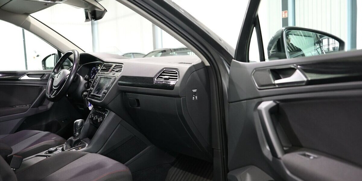 VW Tiguan 2.0 TSI DSG 4M SOUND / PANORAMA / LED 128.000 km 18.555 &euro; Hamm 59077
