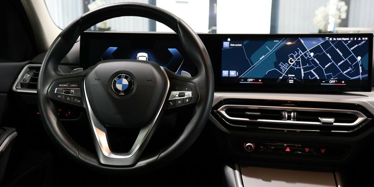 BMW 320d LIMOUSINE xDrive BUSINESS / CURVED / LED 68.000 km 27.883 &euro; Hamm 59077