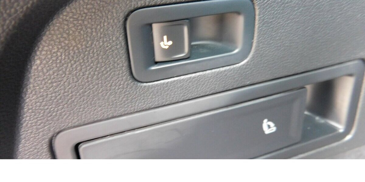 VW Tiguan Allspace 1.5 TSI Life 7 Sitze Navi DSG 27.500 km 29.390 &euro; Vordorf 38533