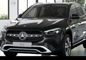 Mercedes-Benz GLA 180 11.298 km 36.490 &euro; Stuttgart 70469