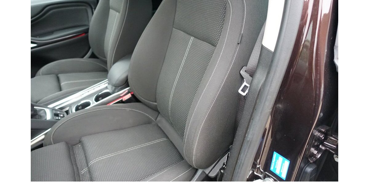 Opel Zafira Tourer Innov. OPC-Line DAB Navi Kamera 7-Si 280.700 km 6.950 &euro; Neumarkt/OPf 92318