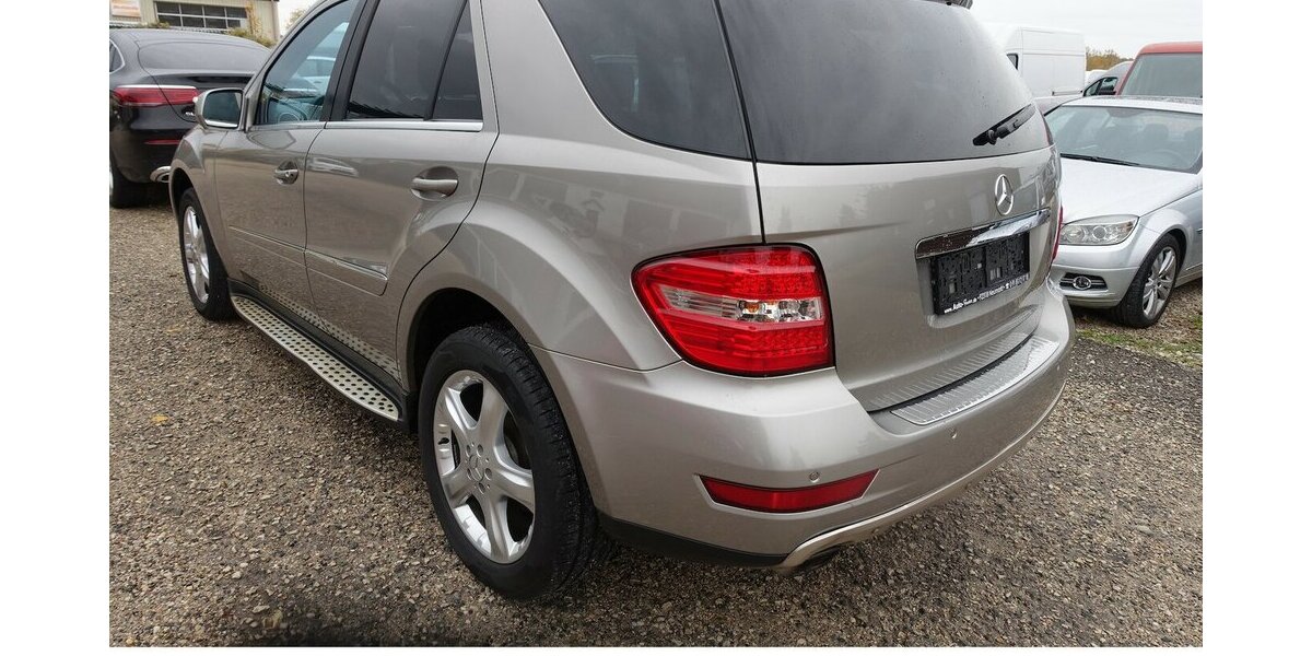 Mercedes-Benz ML 320 CDI Bi-Xenon Sportp. AHK 8x Alu eGHSD Memor 303.200 km 7.950 &euro; Neumarkt/OPf 92318