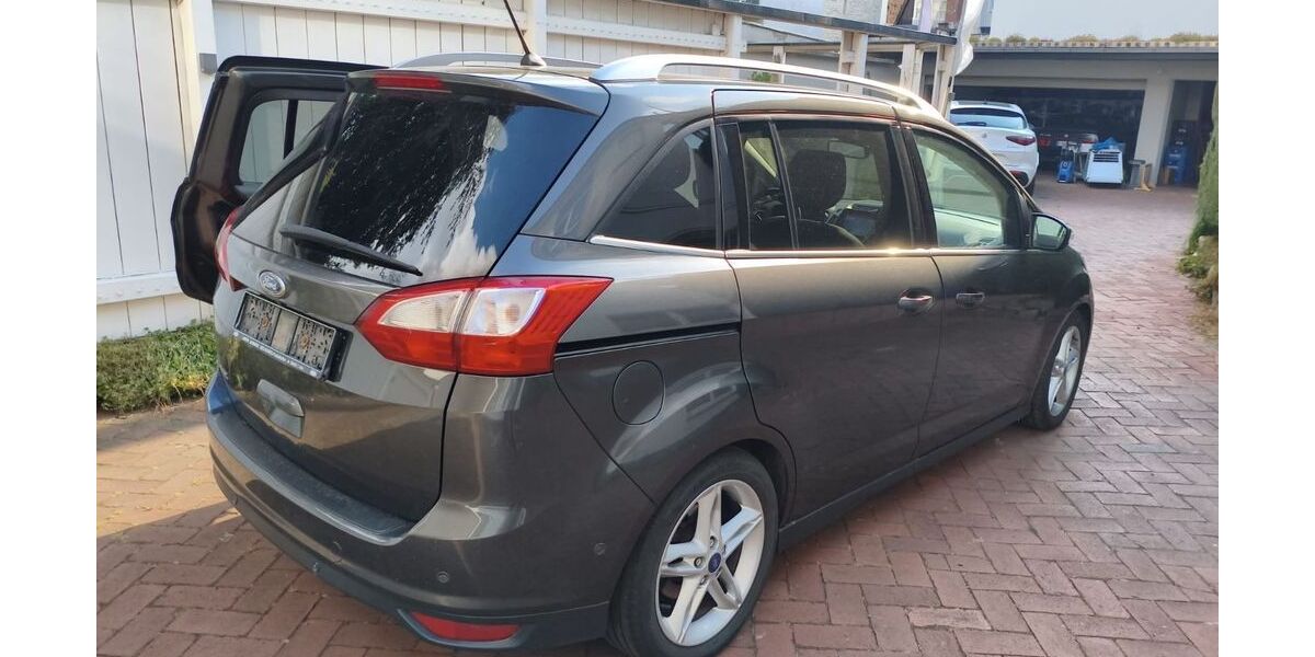 Ford Grand C-Max 97.000 km 13.900 &euro; Greven 48268