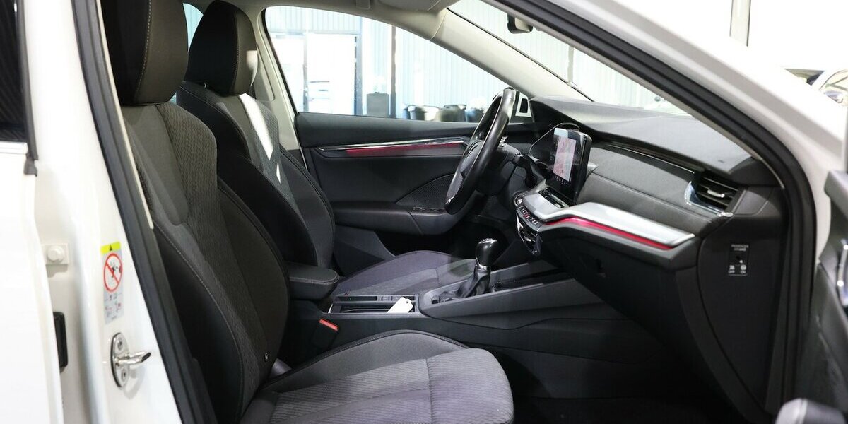 Skoda Octavia Combi 2.0 TDI FIRST-EDITION WHITE / LED 152.000 km 13.444 &euro; Hamm 59077
