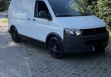 VW T5 Transporter 178.500 km 9.900 &euro; Schwedt 16303