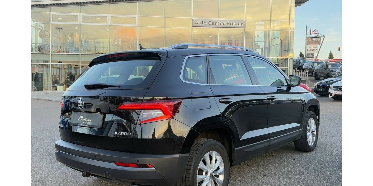 Skoda Karoq 1.5 TSI AMBITION/DSG/KAMERA/NAVI/PDC/DAB 163.970 km 14.900 &euro; Villingen-Schwenningen 78054