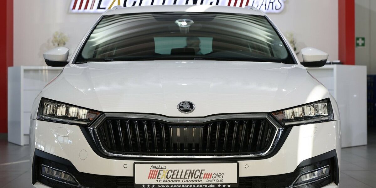 Skoda Octavia Combi 2.0 TDI FIRST-EDITION WHITE / LED 152.000 km 13.444 &euro; Hamm 59077